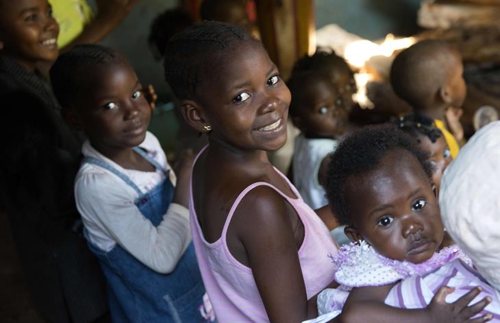 Bambini Orfani Adozione MIGUEL MEDINA:AFP:Getty Images