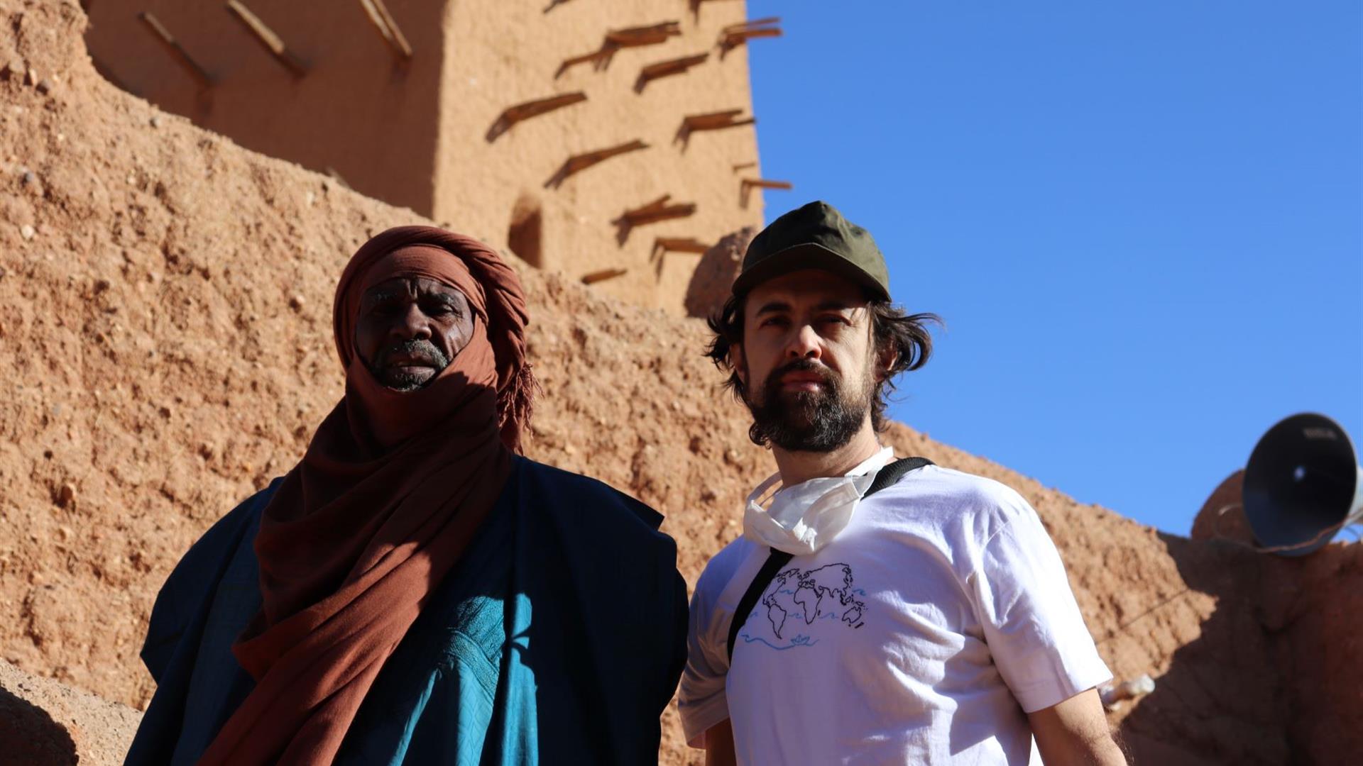 Niger Con Mohamad Guardiano Minareto Agadez