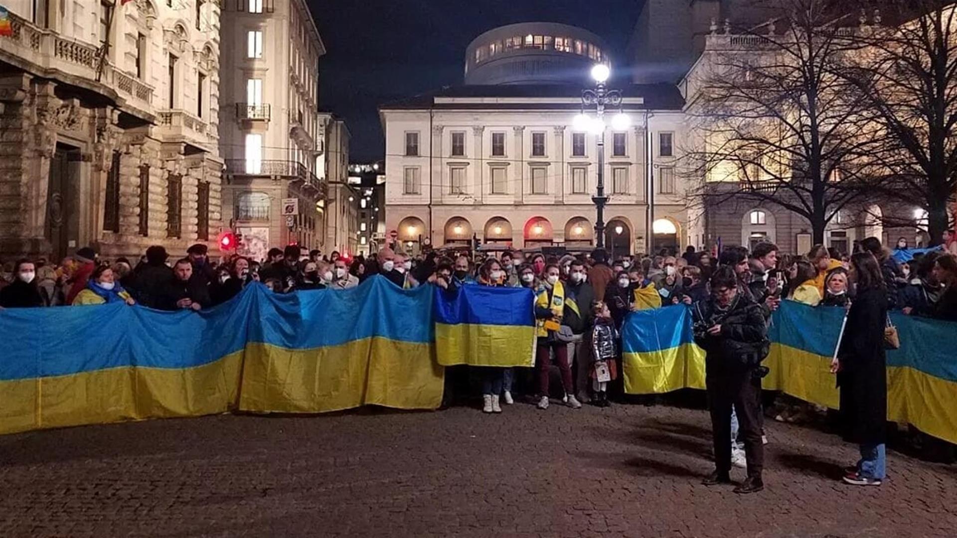 Manifestazione Ucraina Milano Scala 2