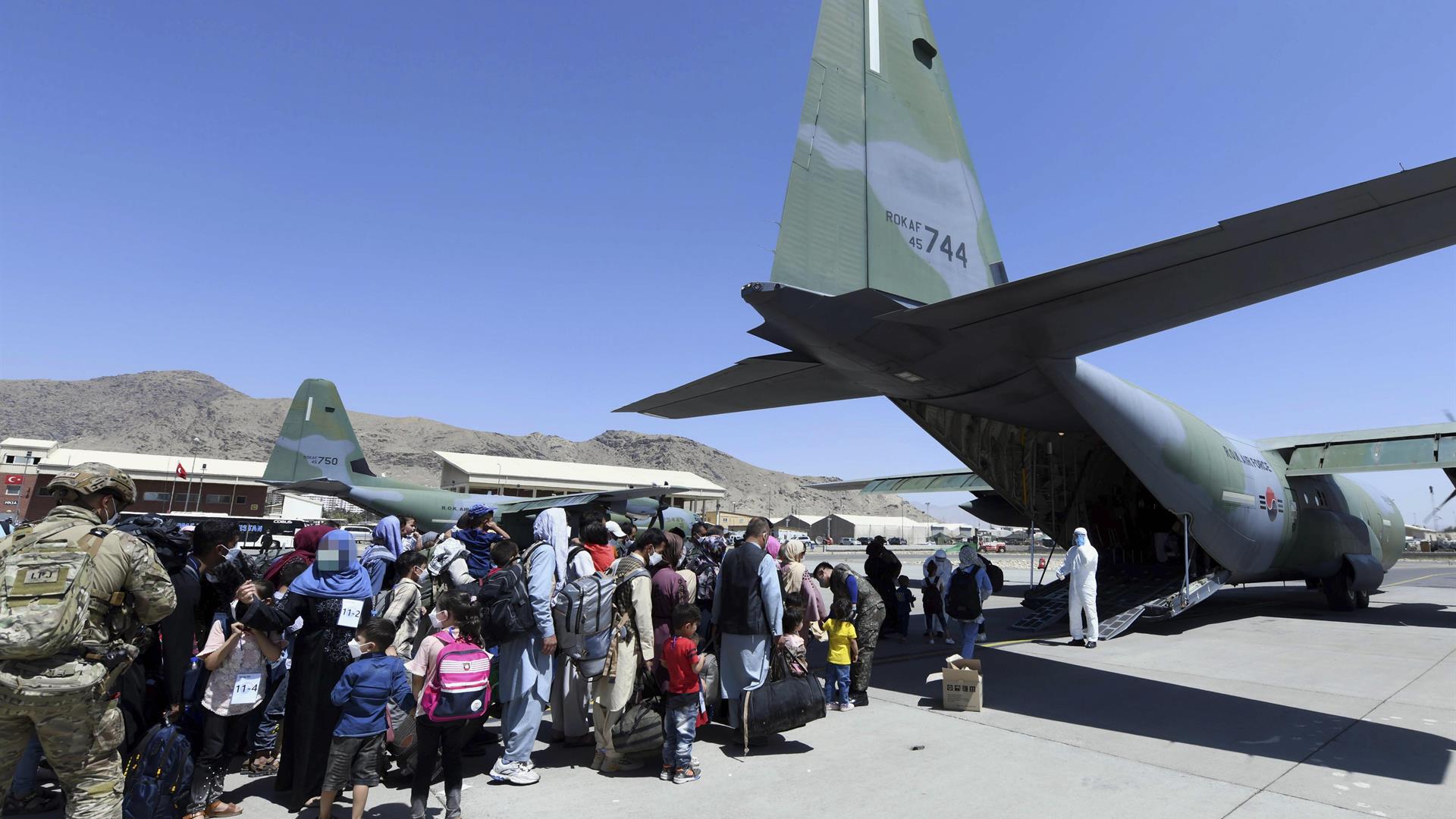 Afghan Evacuees Depart For South Korea - Avalon_Sintesi 0628864935