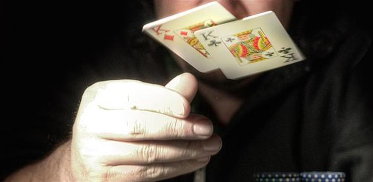 azzardo carte re poker