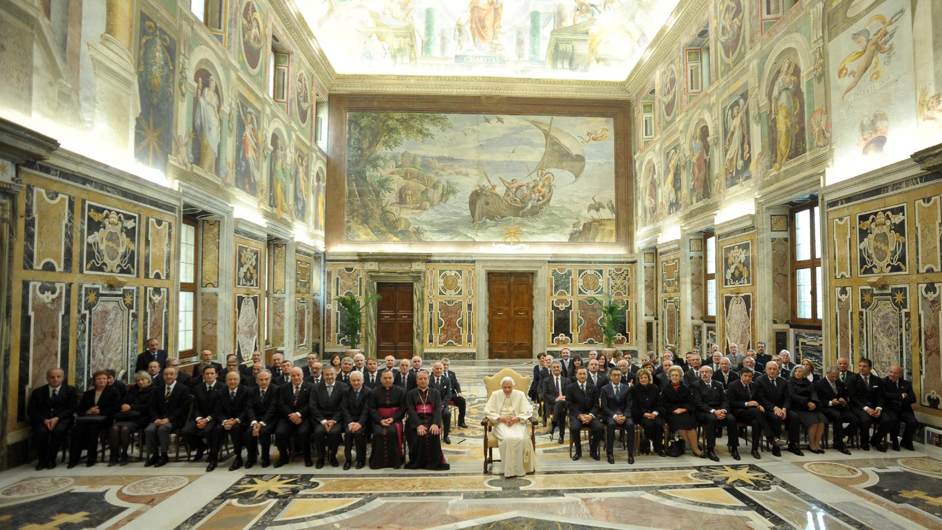 Papa Benedetto XVI Con Delegazione Bcc 2011
